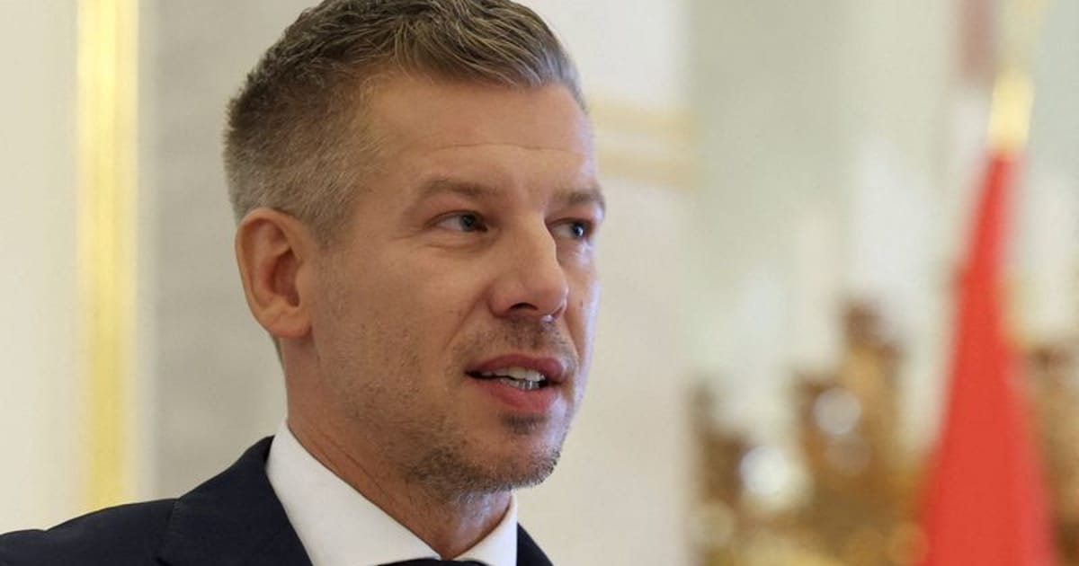 Hungary to review contracts with 4iG, hitting its shares