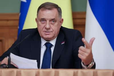 Image for Bosnia's top court confirms political ban on former Bosnian Serb leader