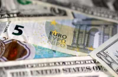 Image for Exclusive-Central banks eye gold, euro and yuan as dollar dominance wanes