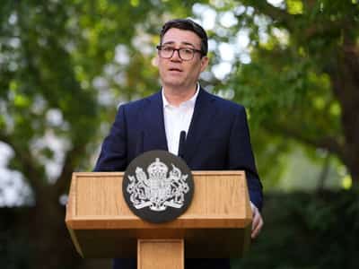 Image for British PM Andy Burnham seeks resolution to dispute over Diego Garcia base