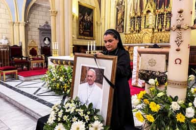 Image for Israel shares, then deletes, condolences over pope's death
