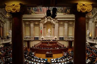 Image for Portugal's centre-right government passes 2026 budget with Socialists' abstention