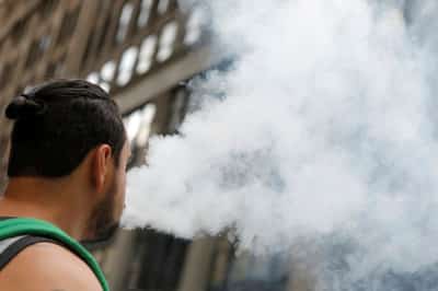 Image for US import block on vapes could cut illegal sales by a third, BAT says
