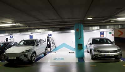 Image for Europe EV sales outpace forecasts as BEV share hits 30.5%