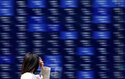 Image for Stock indexes gain with US technology shares; yen strengthens