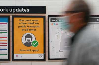Image for Sydney COVID-19 cases fall as curbs ease in virus hotspots