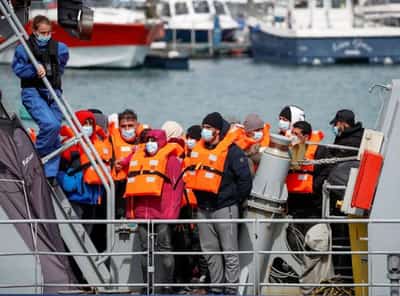 Image for Britain plans to send migrants to Rwanda under tougher asylum policy