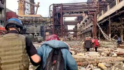 Image for Ukraine evacuees head to safety after ordeal in Mariupol steel works