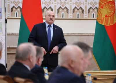 Image for EU bans export of machinery to Belarus in new sanctions over Ukraine invasion