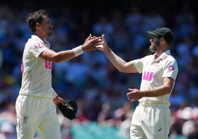 Image for Cricket-Australia get over the line in Sydney for 4-1 Ashes triumph