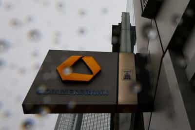 Image for Factbox-Key players in UniCredit's pursuit of Commerzbank