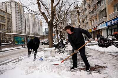 Image for Beijing shuts highways after heavy snowfall