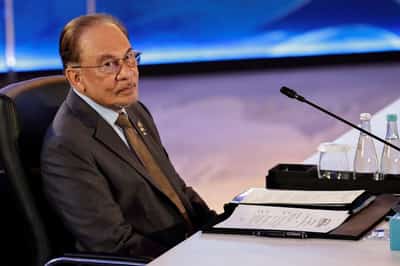 Image for Malaysia PM says Norway missile export halt threatens its defense plans