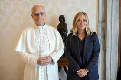 Image for Italy's Meloni backs Pope Leo in clash with Trump