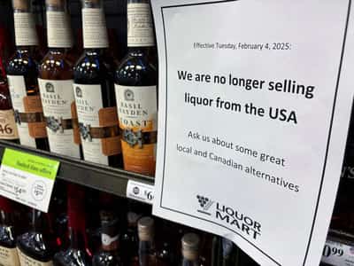 Image for Trump pauses tariffs on Mexico and Canada, but not China