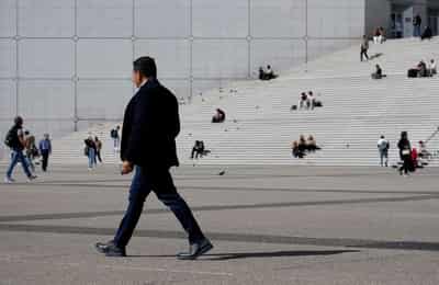 Image for Falling births to hit France's pension deficit from 2045