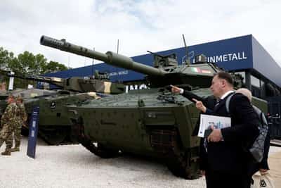 Image for Rheinmetall expects robust 2025 sales amid Europe's defence push