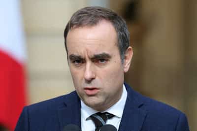 Image for Factbox-France names new government amid political turmoil