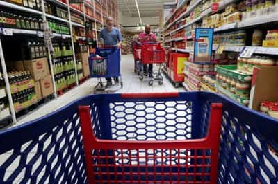 Image for Spain’s retailers shun government proposal to freeze basic goods prices