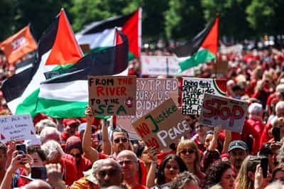 Image for Tens of thousands protest in Netherlands over Israel's actions in Gaza