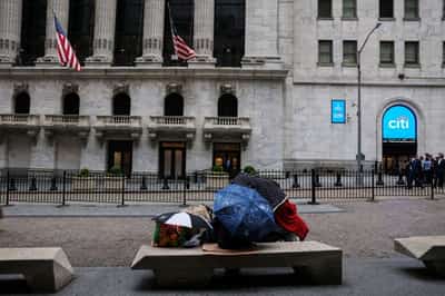Image for UBS Global Wealth Management lifts S&P 500 target on strong consumer spending, AI demand