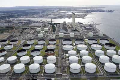 Image for Oil prices buoyed by US signals on interest rate cuts