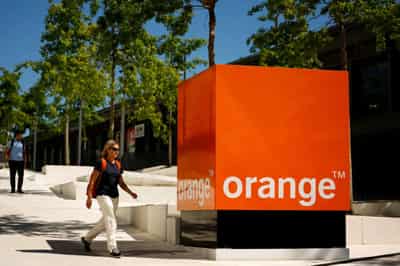 Image for Telecoms group Orange signs sustainability-linked refinancing of 6 billion euros syndicated credit facility