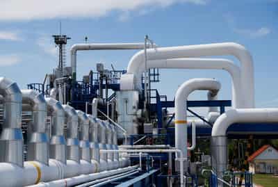 Image for Hungary considers cutting power, gas exports to Ukraine in Russian oil row