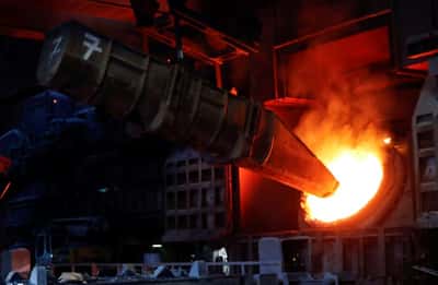 Image for EU to force companies to buy components from non-Chinese suppliers, FT reports