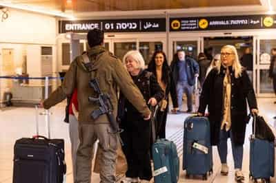Image for More than 20,000 Israelis return since start of Iran war, ministry says