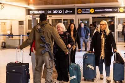 Image for More than 20,000 Israelis return since start of Iran war, ministry says