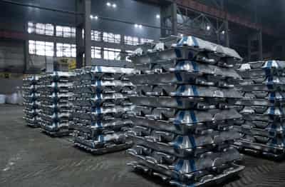 Image for Aluminium hits four-year high on renewed Middle East supply risks