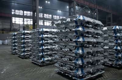 Image for Aluminium hits four-year high on renewed Middle East supply risks