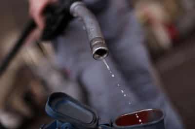 Image for Oil slides more than $1 on China growth uncertainties