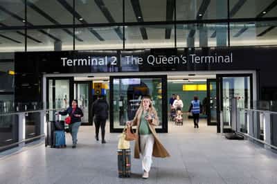 Image for Heathrow Airport wins draft approval to recover $433 million in early expansion costs