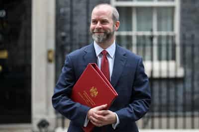 Image for Britain ready to implement US tariff deal, trade minister says