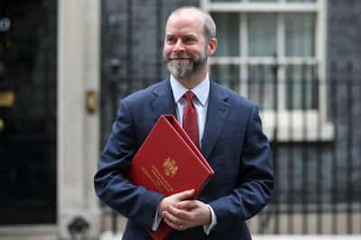 Image for Britain ready to implement US tariff deal, trade minister says