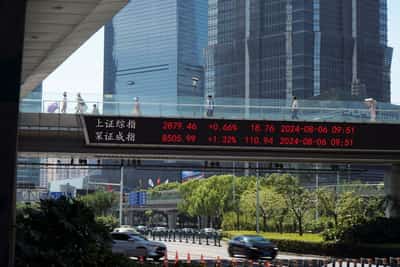 Image for Wall St closes mixed as European stocks hit record; Nvidia reports