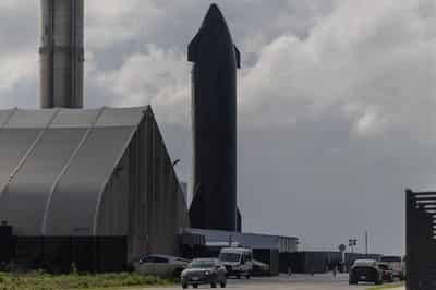Image for Morningstar values SpaceX at $780 billion, half its IPO target