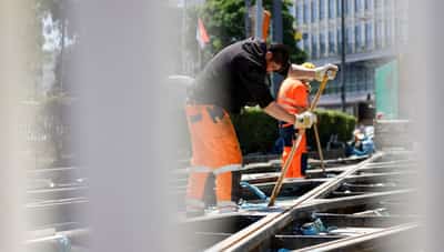 Image for German construction sector says downturn not over, urges faster action