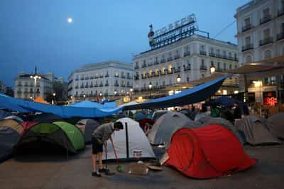 Image for Madrid housing protests enter third day after pensioner's eviction