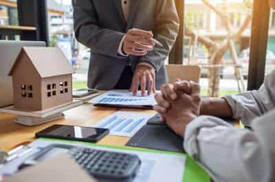 Image for How to start a Real Estate Business