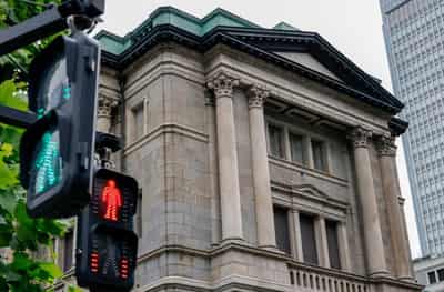 Image for BOJ nods to chance of early rate hike as Tokyo props up yen