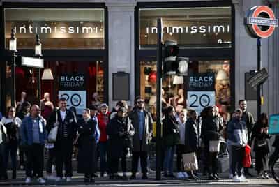 Image for Analysis-Bricks over clicks as shops come back into fashion in Europe