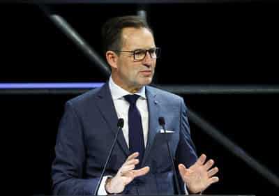 Image for Volkswagen brand CEO says exporting from China to Europe 'doesn't make sense' for now