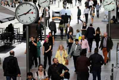 Image for As prices rise, the Post Office says Britons are turning back to cash