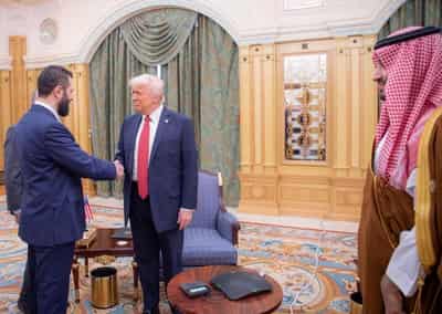 Image for Trump meets Syrian president, urges him to establish ties with Israel