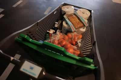Image for Spain 12-month EU-harmonised inflation falls to 1.7% in September