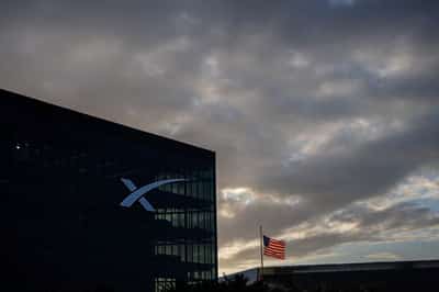 Image for Exclusive-SpaceX targets in-house GPUs as it warns investors of chip supply, costs 