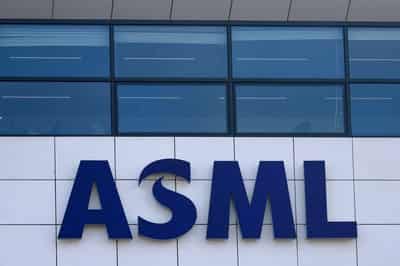 Image for ASML to cut fewer jobs after talks with Dutch unions